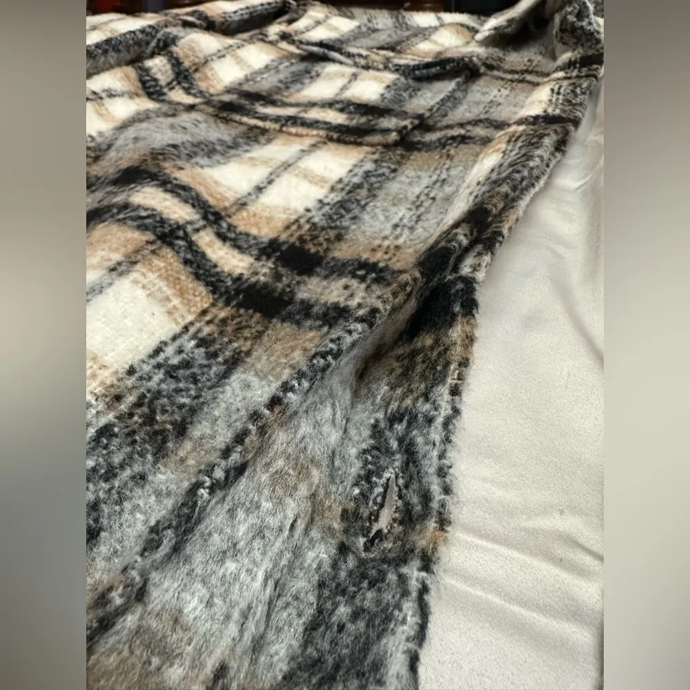 Good American NWOT plaid button down shacket size 1/2, 1X/2X, 26” p2p - Image 10