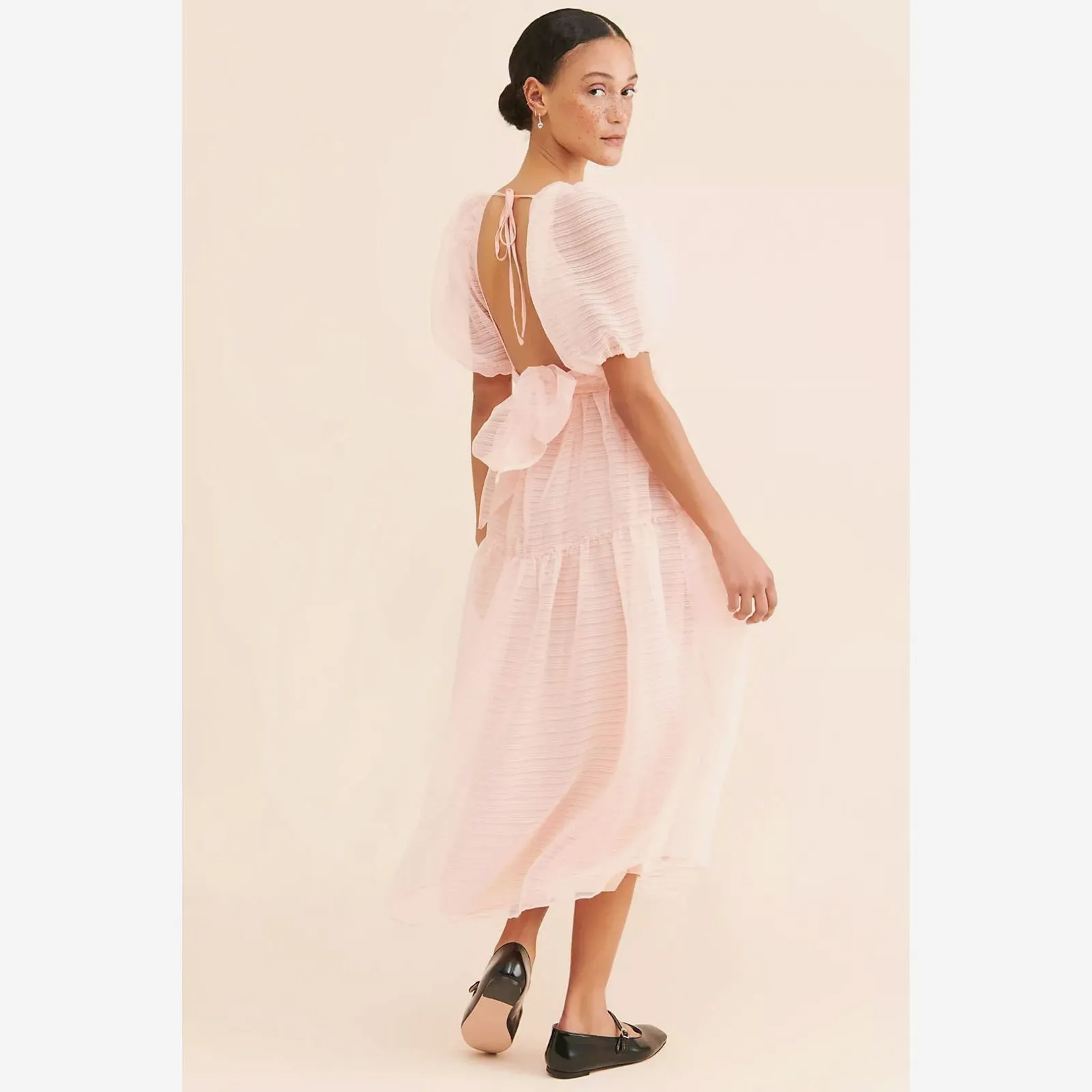 Free People Hailey Dress Size 4 Beautiful Baby Pink Wrap front Midi Dress - Image 2