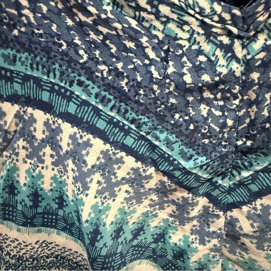 Bailey Girl Blue and White Patterned Dress, Size Large NWT - Image 4