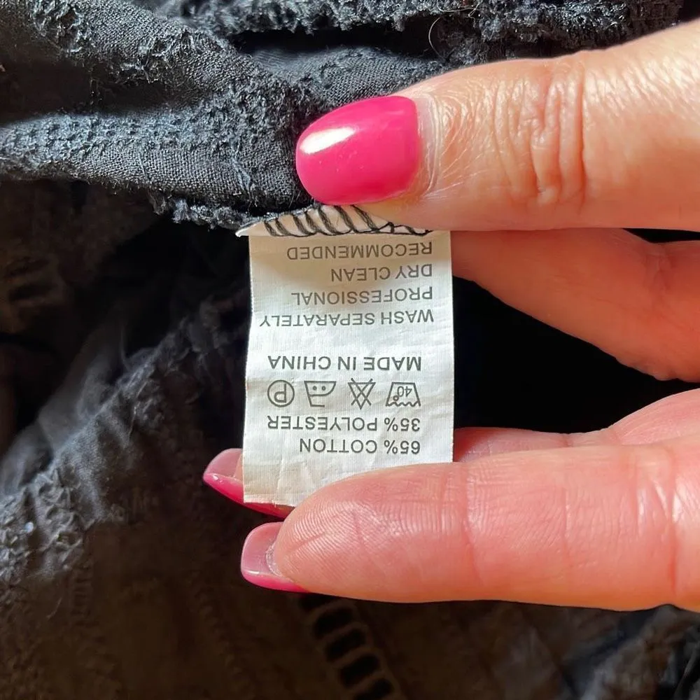 Tie Front Wrap Crop Top. Size Medium. Black Eyelet‎ Black - Image 5