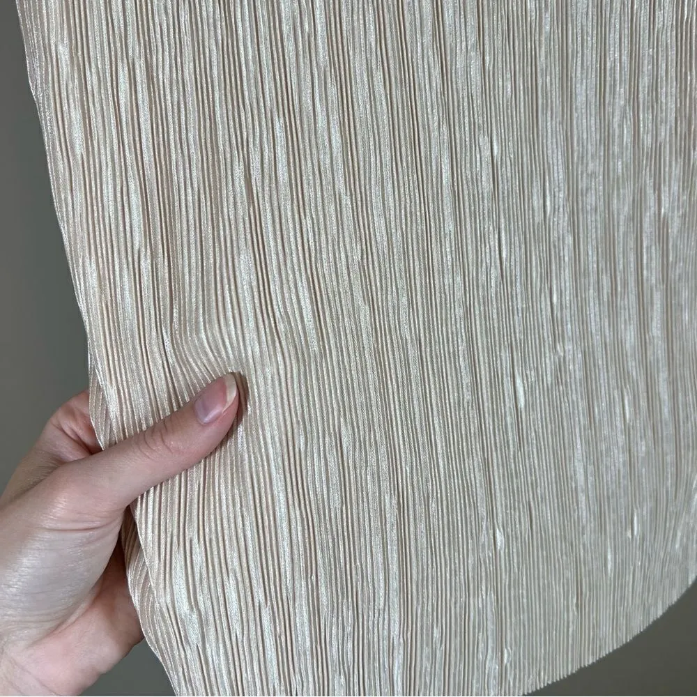 ✨ Express Women’s Champagne Crinkle Front Knot Top Small - Image 8