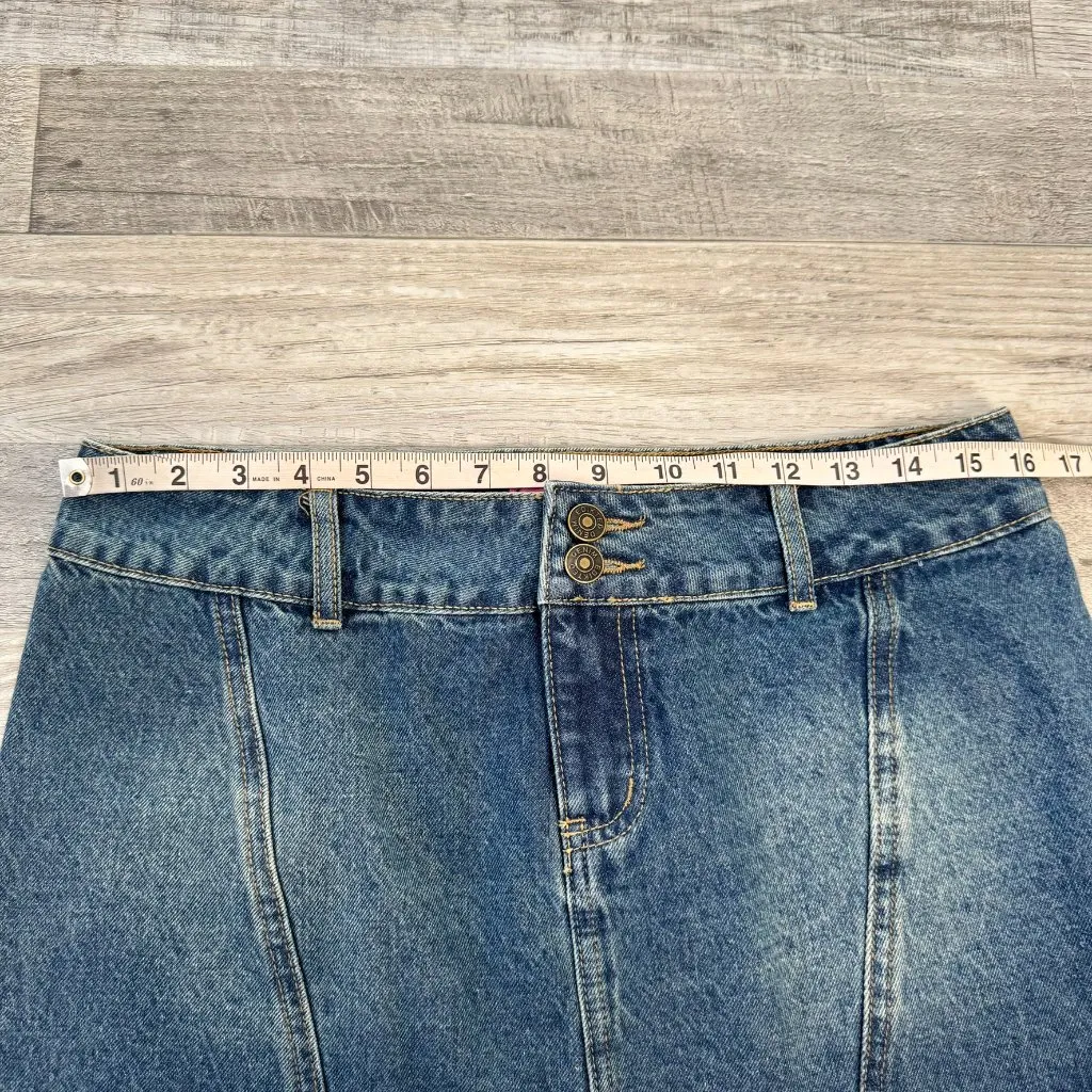 Edikted NWT denim mini skirt raw hem Y2K micro medium wash size medium A23 - Image 8