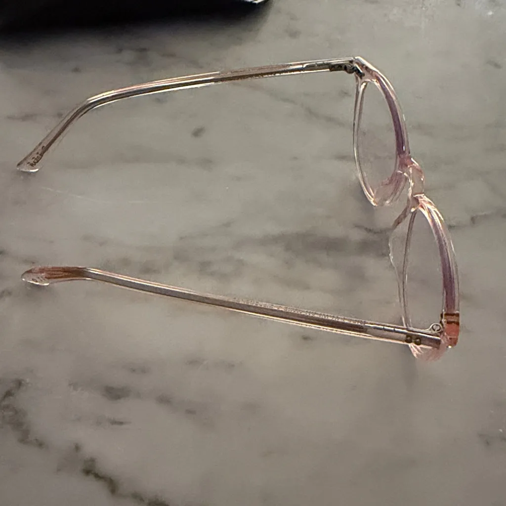 DIFF eyewear  “Haze” Bluelight Glasses with Case - Image 4