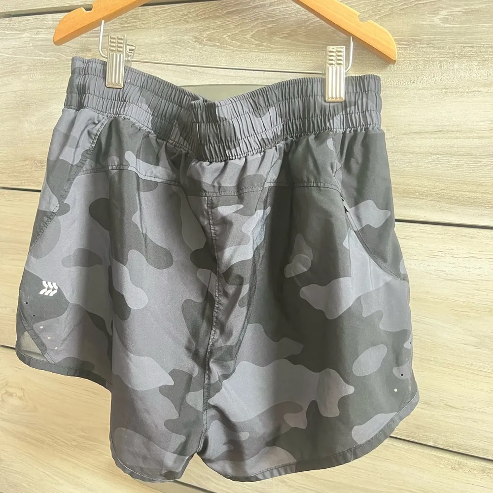 All In Motion Camo athletic shorts! - Image 2