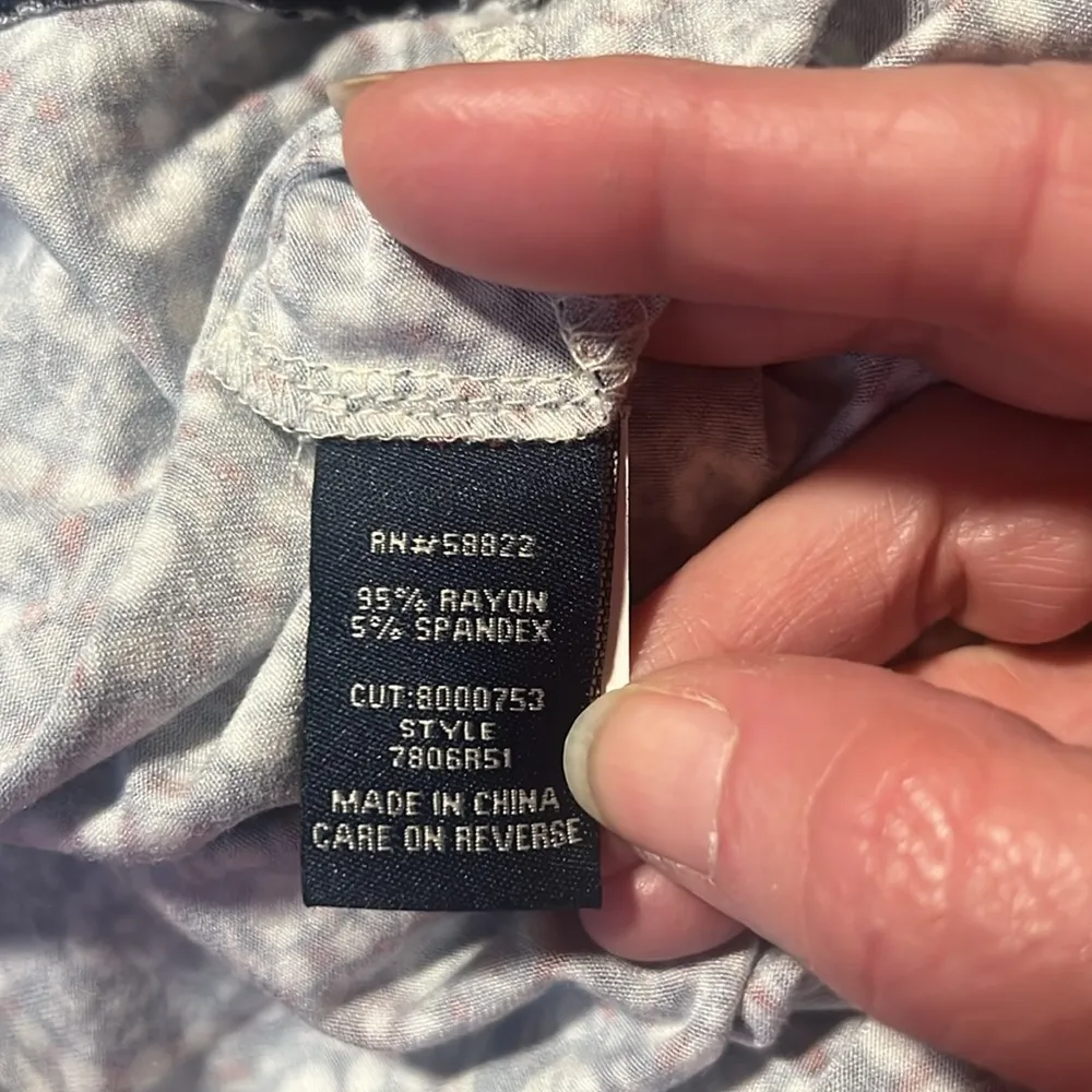 Max edition size medium dress. NWT super soft and stretchy. V neck. - Image 5