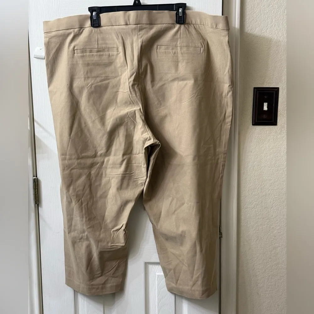 Laura Scott Khaki‎ dress up capris - Image 3