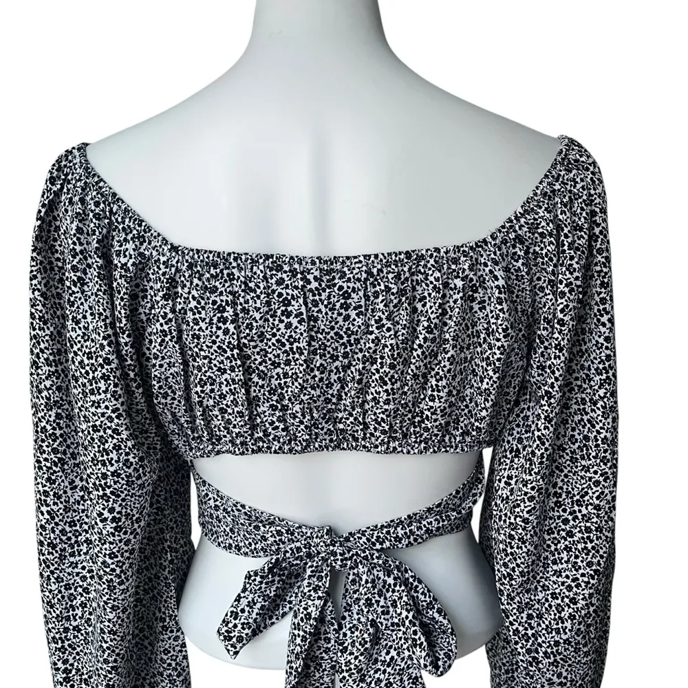 Altar’d State Floral Long Puff Sleeve Crop Top with Cross Back Tie - Image 4