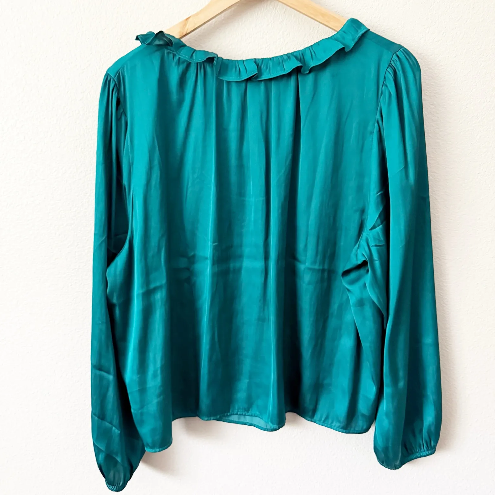 J. CREW | NWT Ruffle Scoop neck long Sleeve blouse Satin Balloon Sleeve | 2X - Image 7