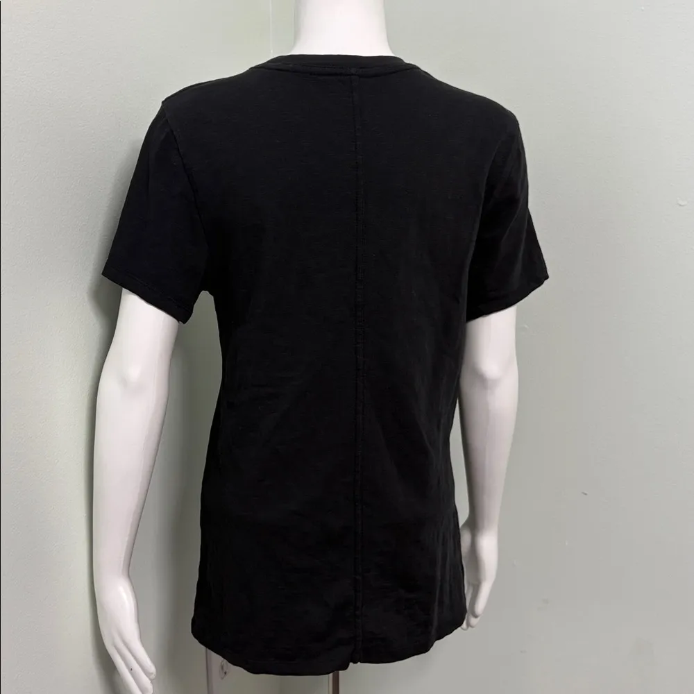 Quince 100% Organic Cotton Slub Crewneck Tee in Black medium - Image 4