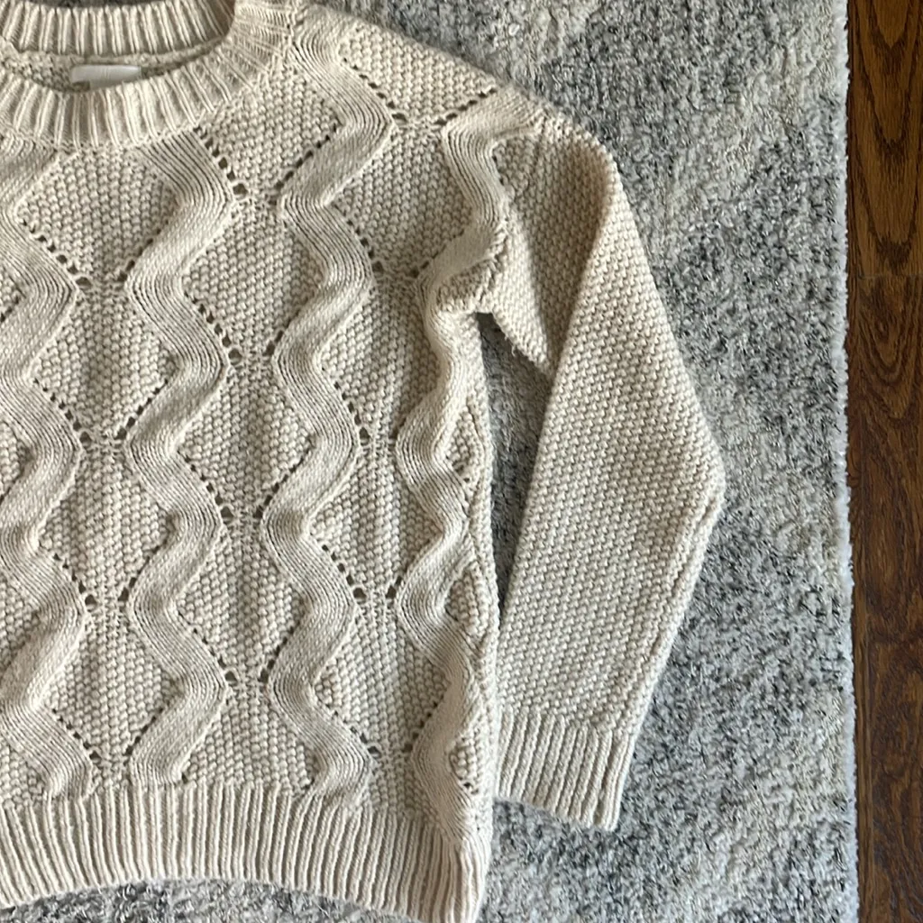 H&M Cream Off White Knit Oversized Crewneck Sweater Size XS - Image 4