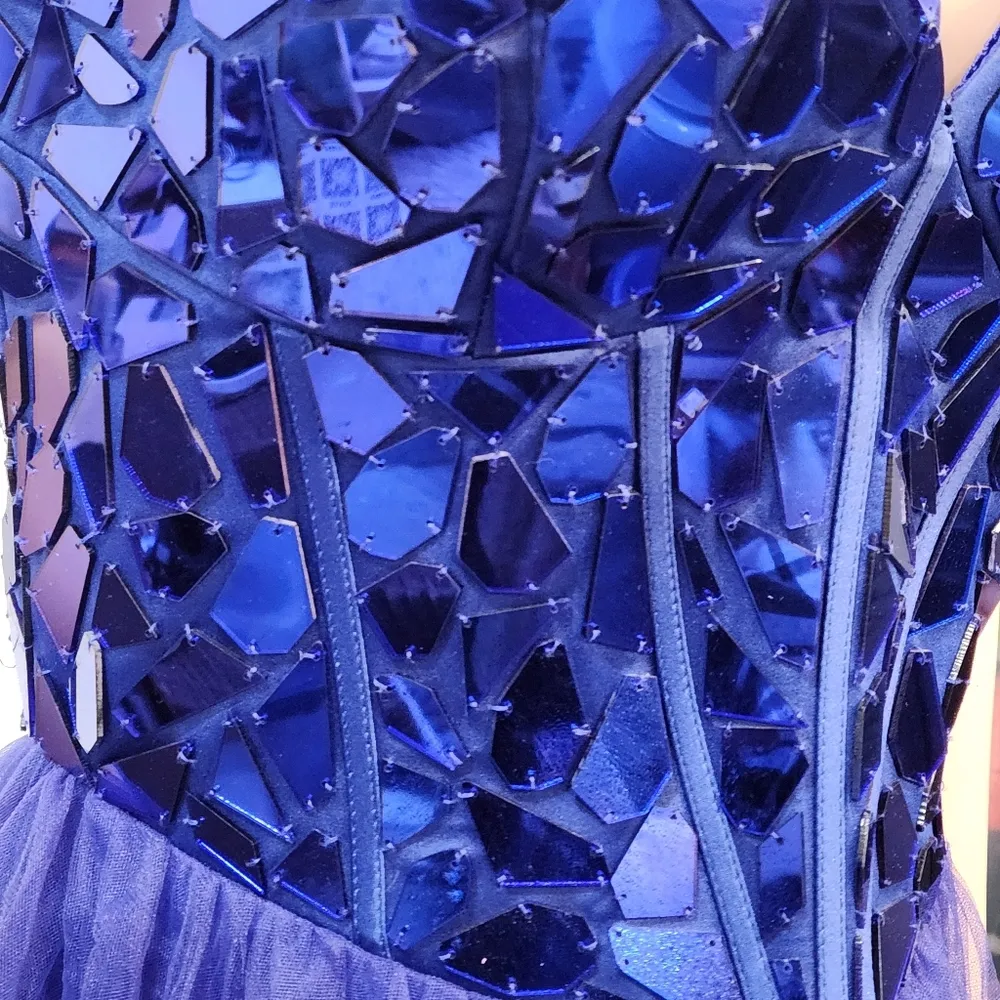 Jules And Cleo Mosaic Beaded Ball Gown With Full Sparkle Skirt Size 10 - Image 4