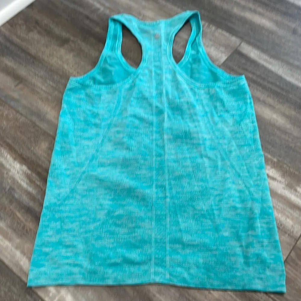 Lululemon Swiftly Racerback Tank Top Heathered Blue Tropics size 8 - Image 8
