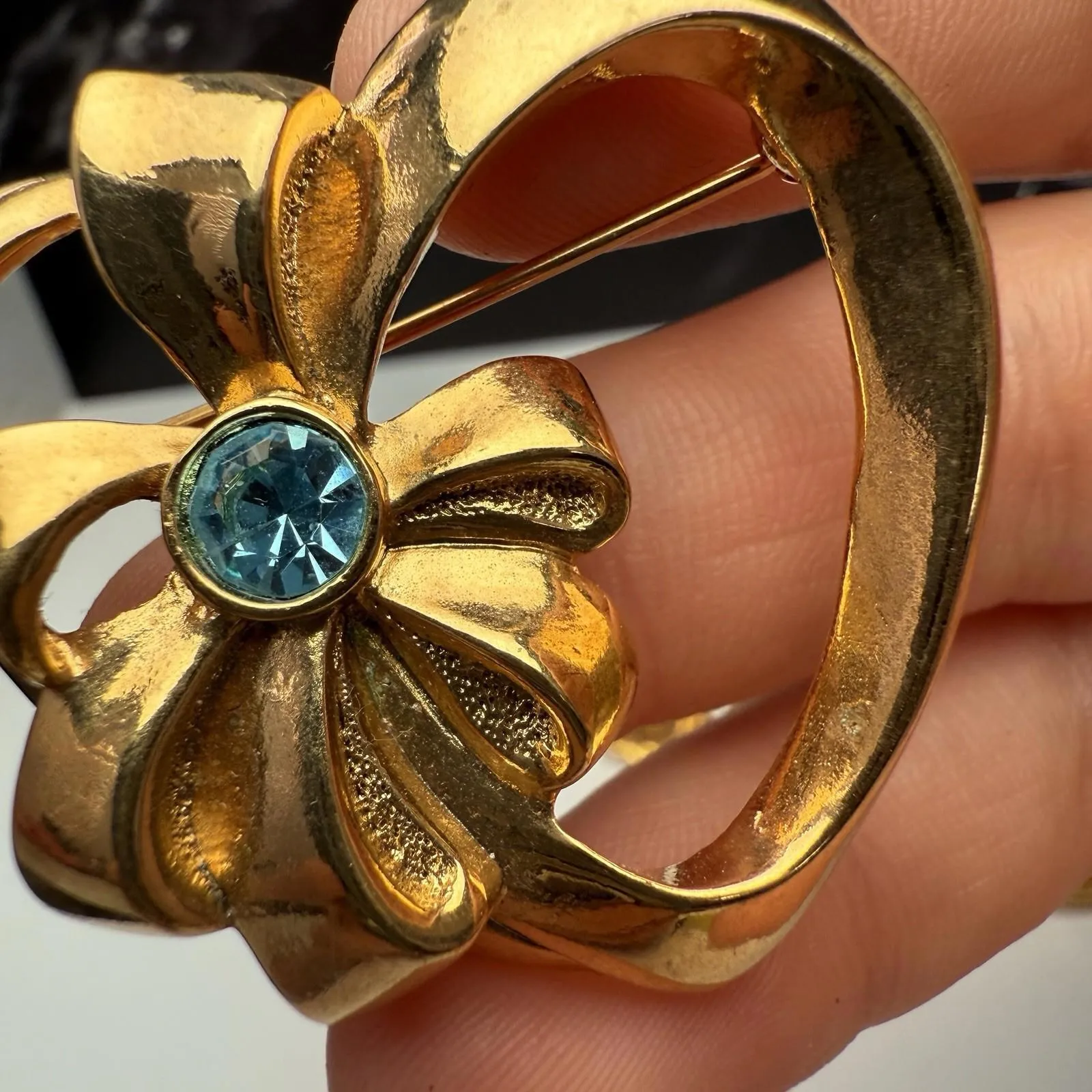 Heart Shape Brooch Pin 1 With Faux Pearl 2 Blue Rhinestone Gold Tone Lot Of 3 - Image 5