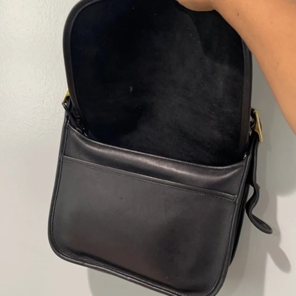 Vintage Leather Messenger Patricia  Bag Black G2P 9951 - Image 6