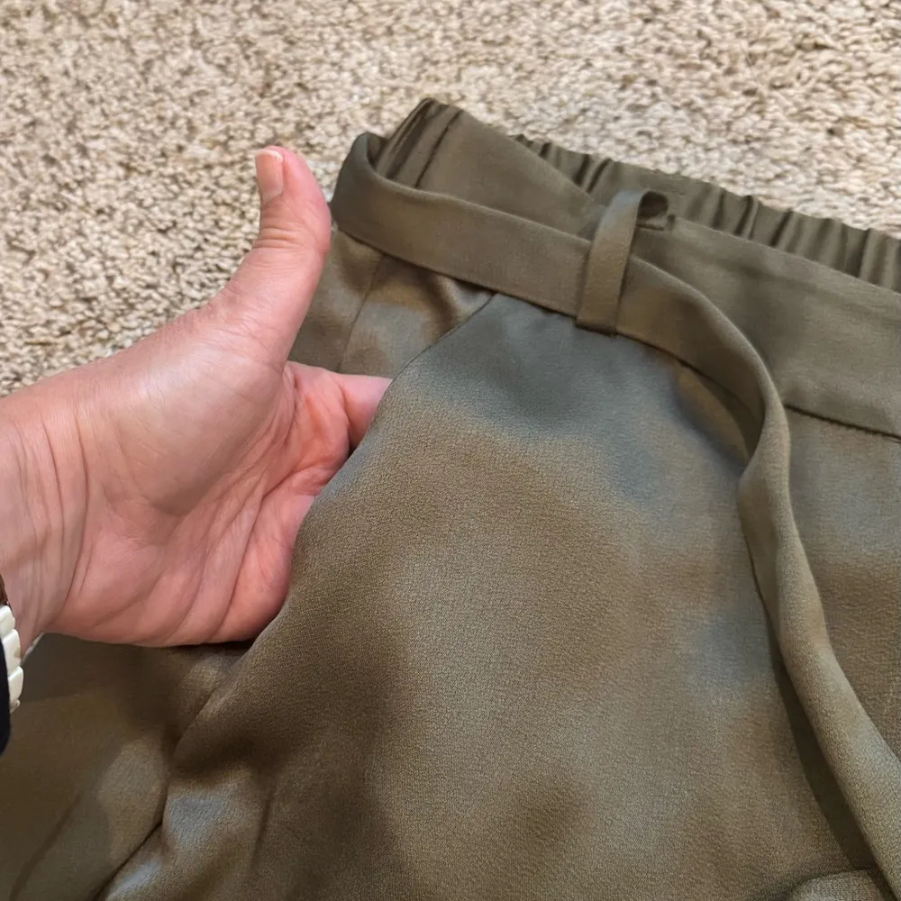 Vince Camuto Olive Wide Leg Baggy Paperbag Waist LoginLook Quiet Luxury - Image 5