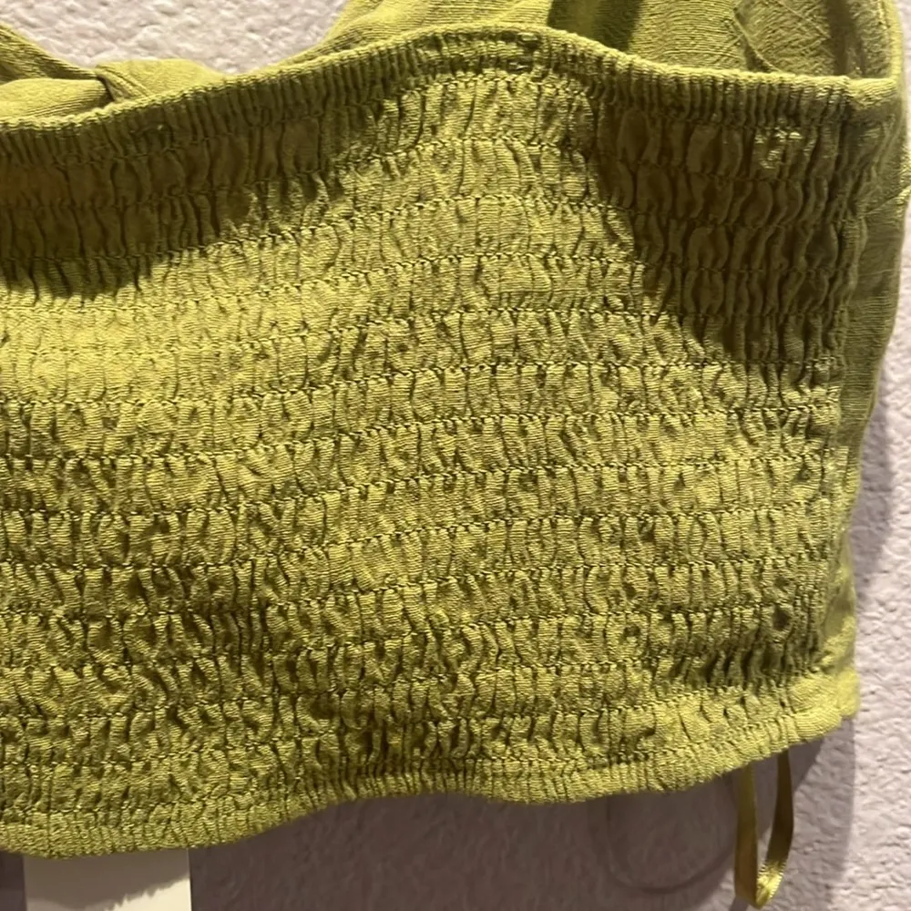 New Monteau Women’s Green Knot Tank Top Size Large Cropped NWT - Image 6