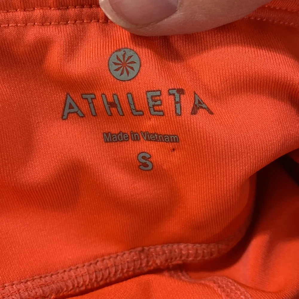 Athleta Sonar Capri tights leggings in a neon orange hue size S - Image 10