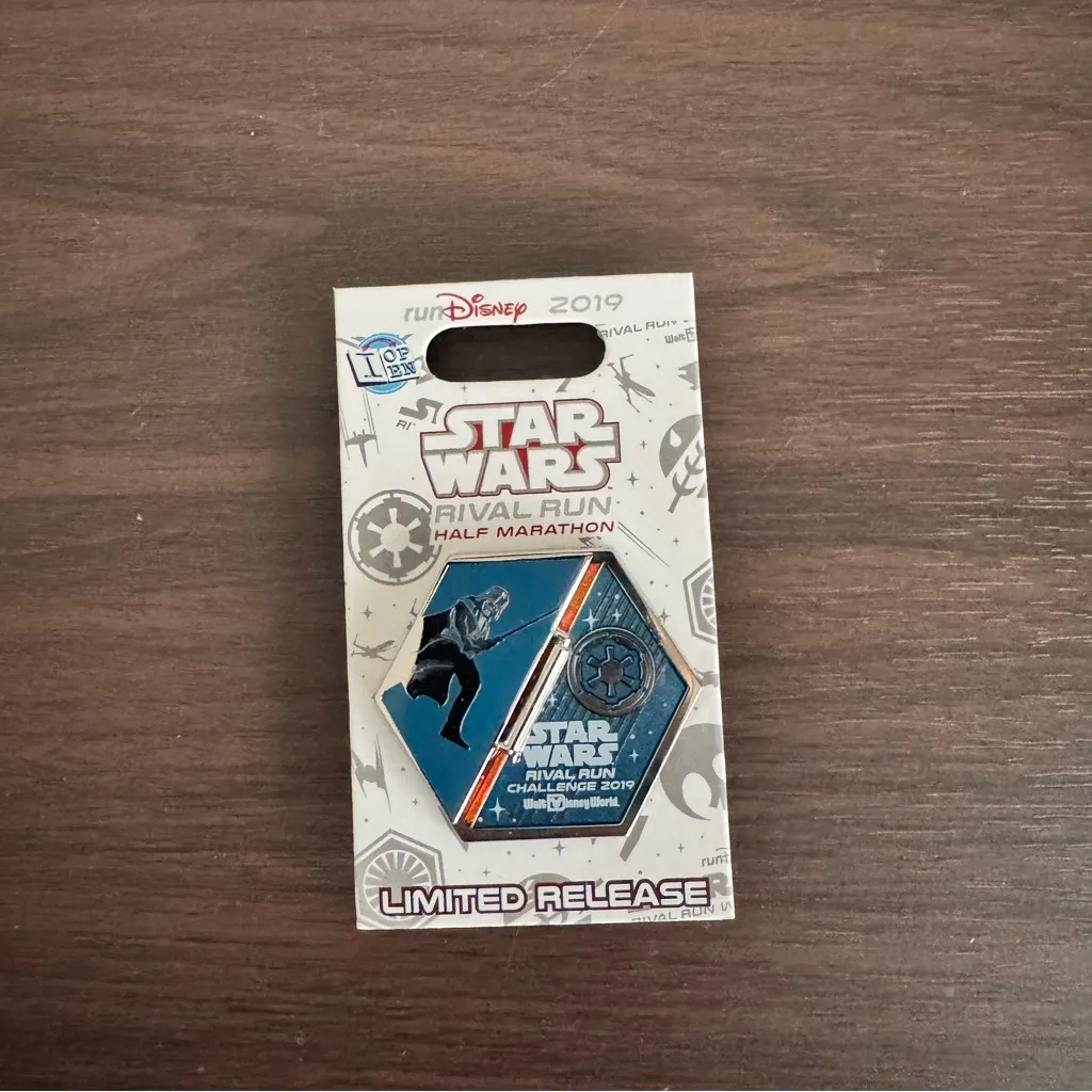 Run Disney 2019 Star Wars Rival Run Half Marathon Limited Release Pin Orange - Image 2
