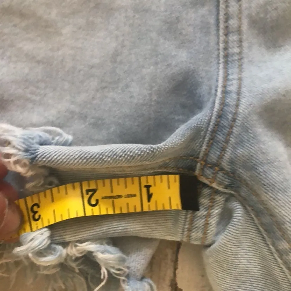 Wild fable high waisted shorts size 6 run big - Image 7