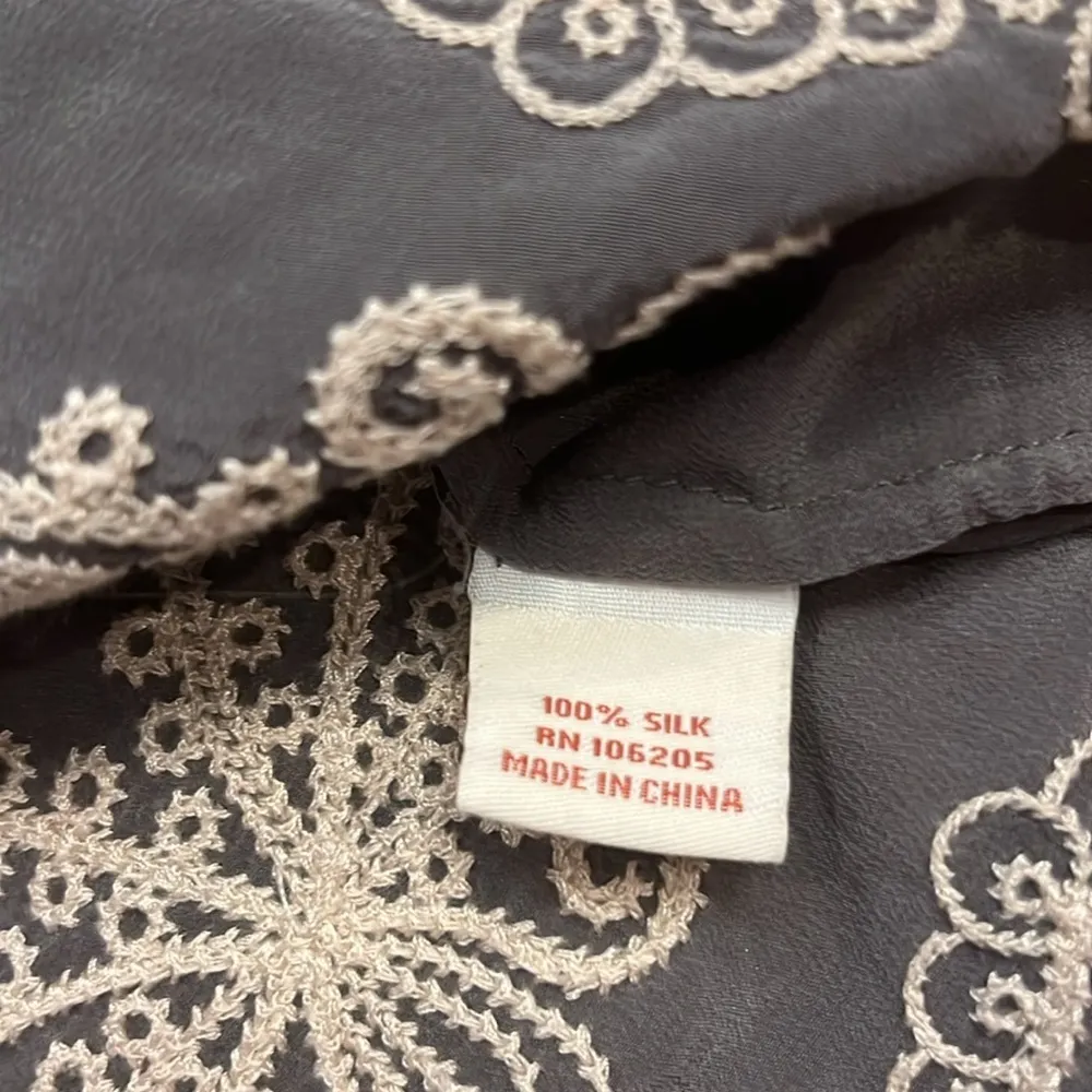 Sundance silk embroidered boho peasant top M - Image 7