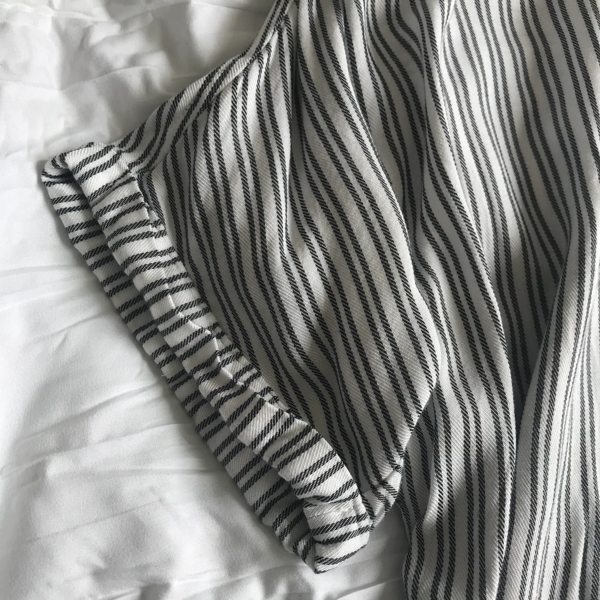 Universal Thread Striped Button Down Shirt - Image 4