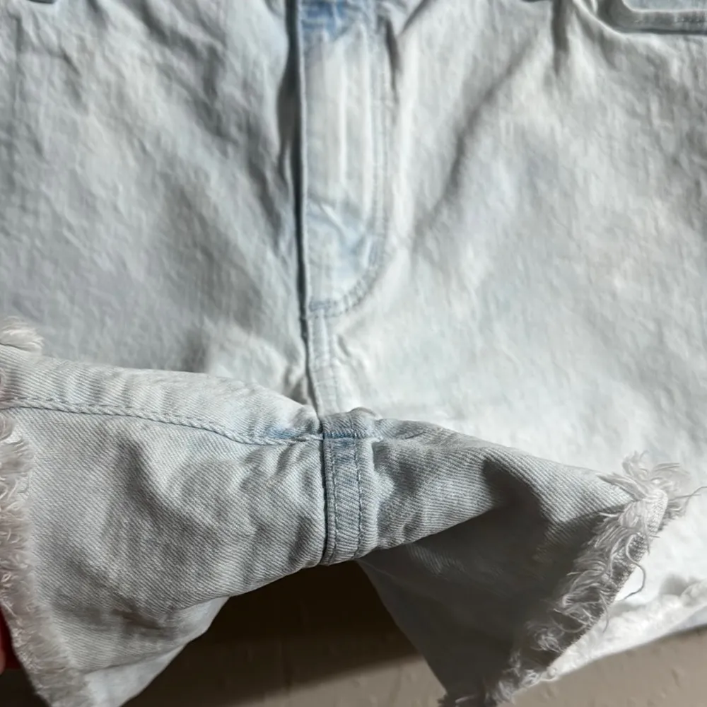 Universal Thread Light Blue Jean Shorts with Frayed Hems - Image 3