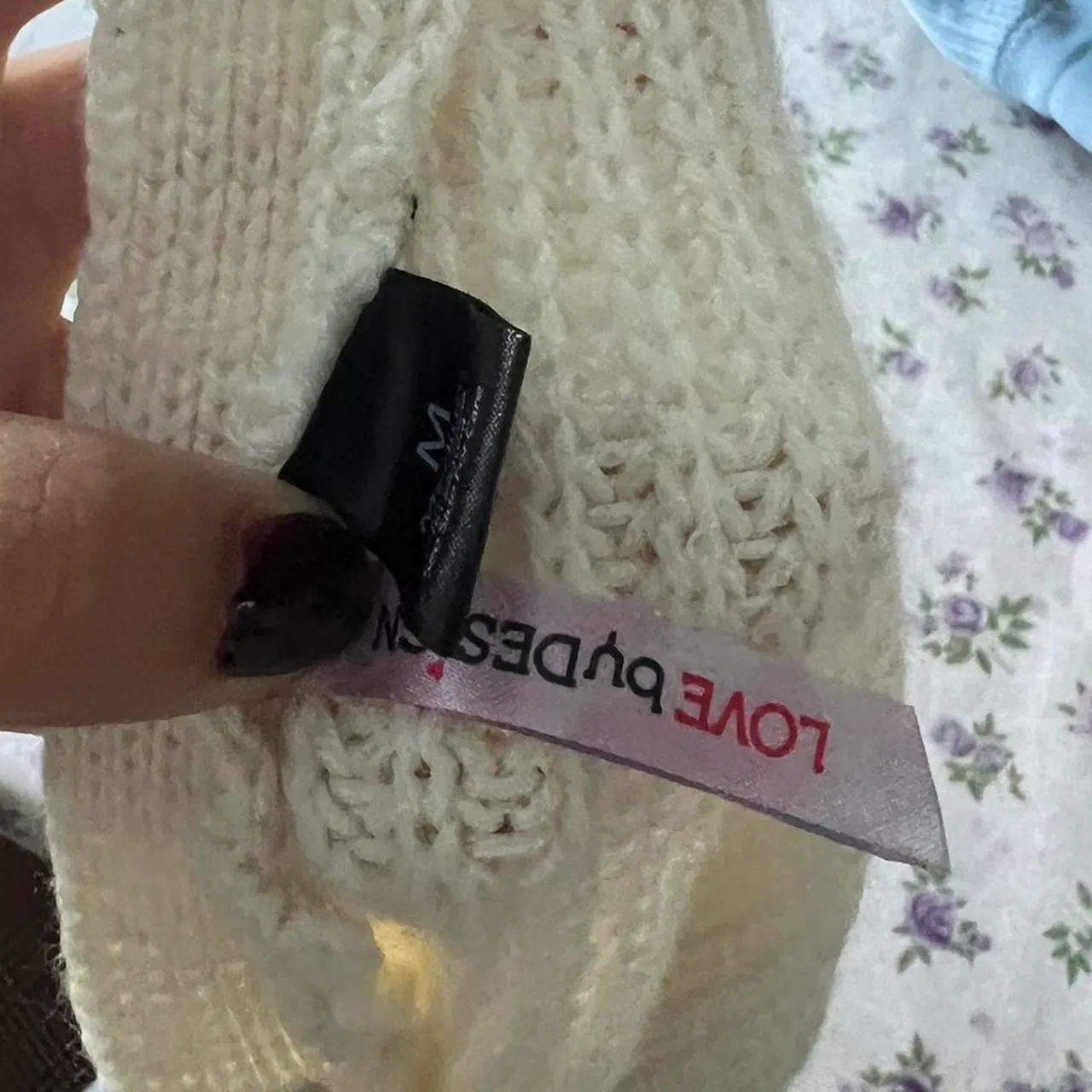 White Knit Sweater Size M - Image 5