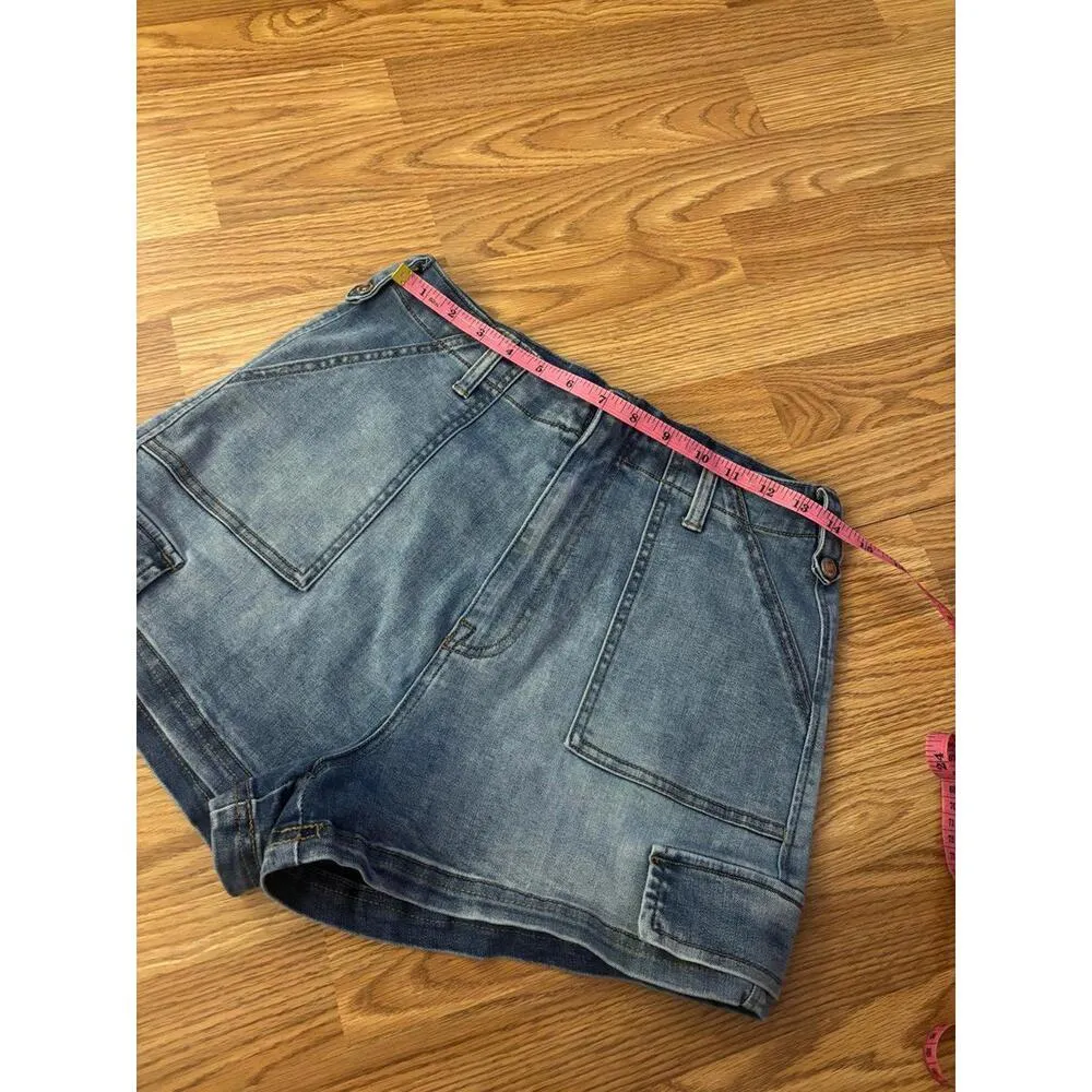 Forever21 Jean Cargo Shorts Size 30 - Image 3