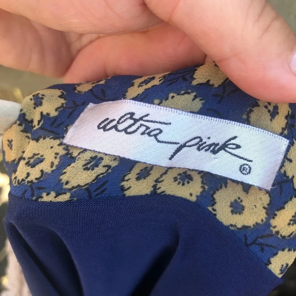 ULTRA PINK FLORAL COLLARED COTTAGECORE PEASANT MINI DRESS - Image 3