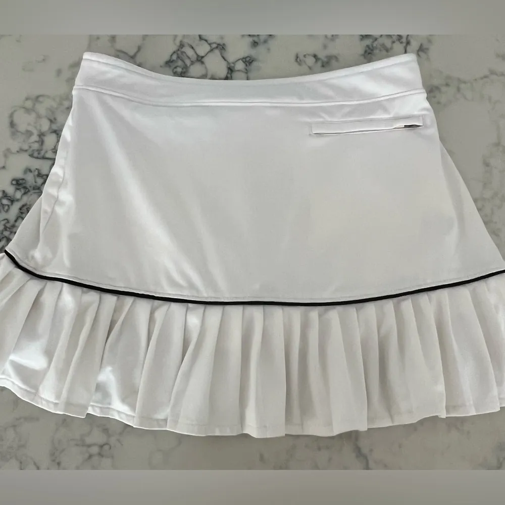 Slazenger Pull On A-Line Pleated Tennis Skirt Skort Women's Small White EUC - Image 2