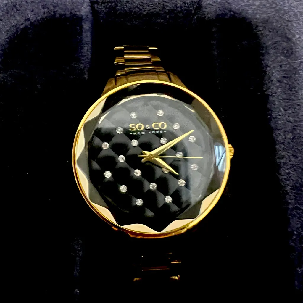 Women's Gold and Black Watch - Image 3