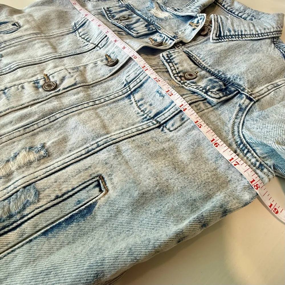 NWT KANCAN LIGHT FRAY HEM CROPPED DENIM JACKET Blue Size M - Image 12