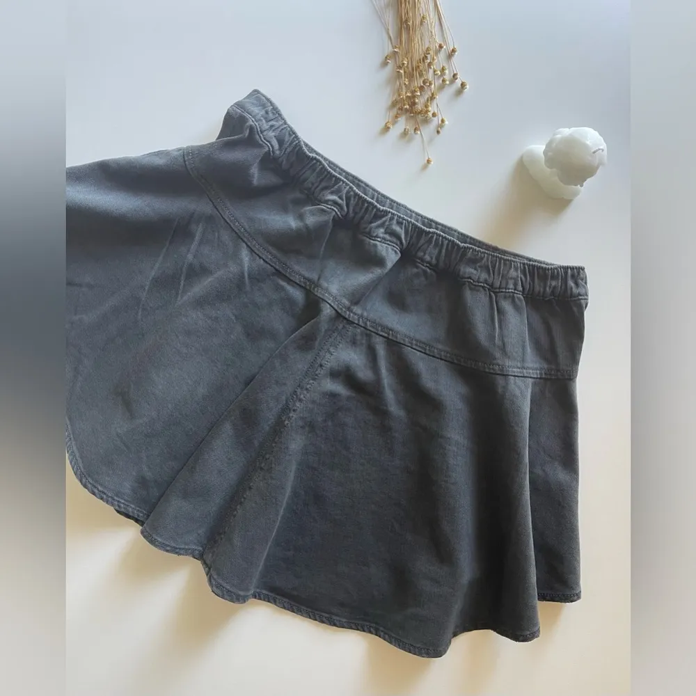 Aerie american eagle ruffle denim circle mini skirt ,dark grey wash Size… - Image 8
