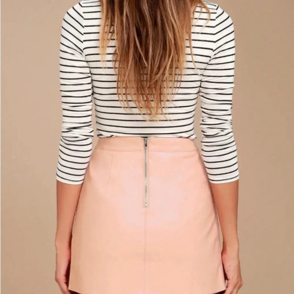 Lulus Harley blush pink vegan leather mini skirt - Image 3