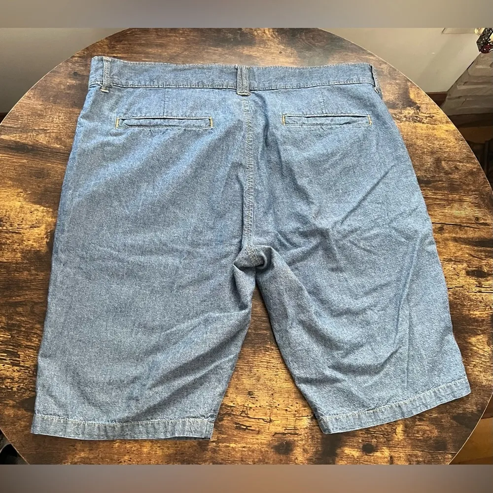 PASSPORTS | ladies denim Bermuda style short. Size: 16. - Image 5