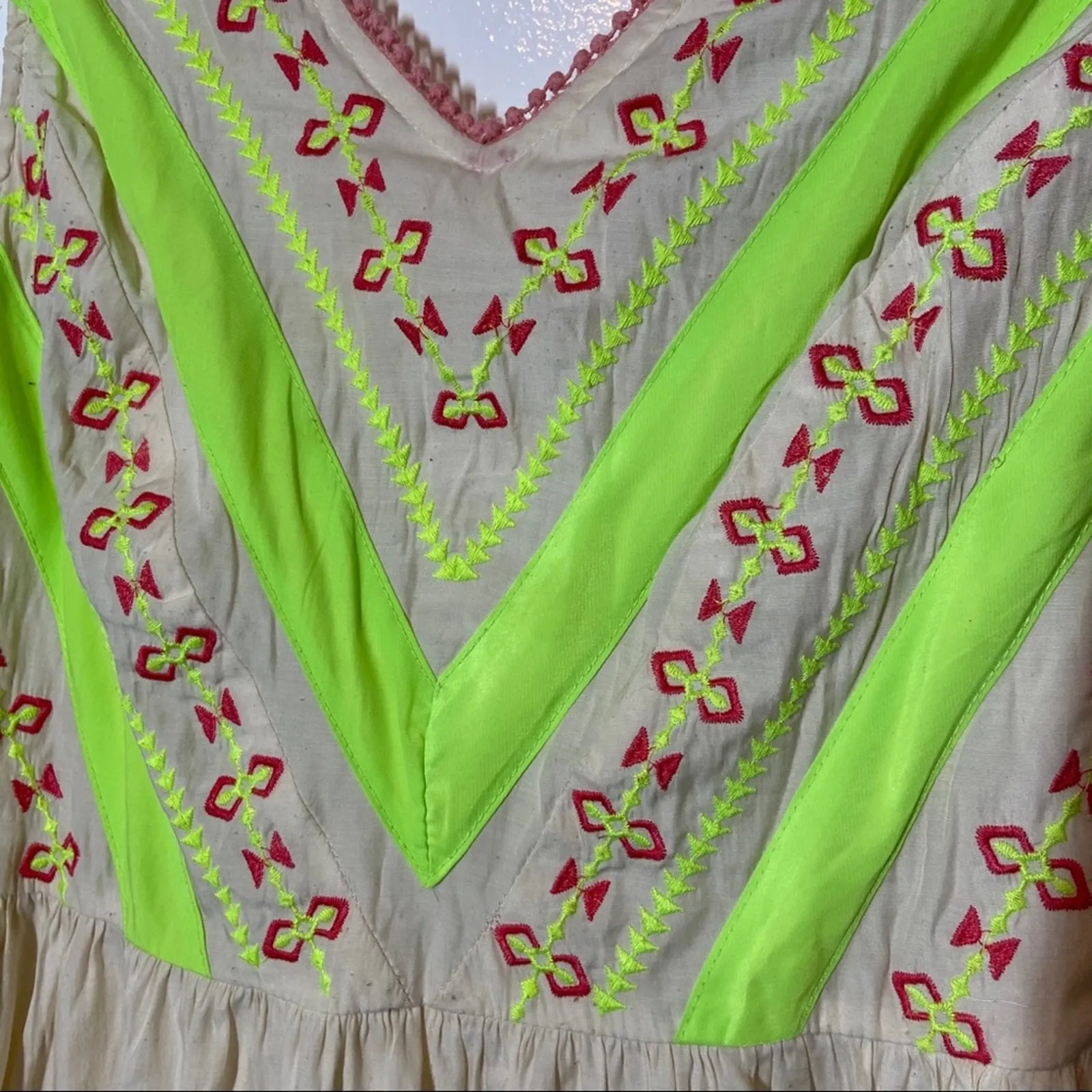 Ark & Co Dress Fit & Flare Embroidered Tank V-Neck Cream Neon Green Medium - Image 2