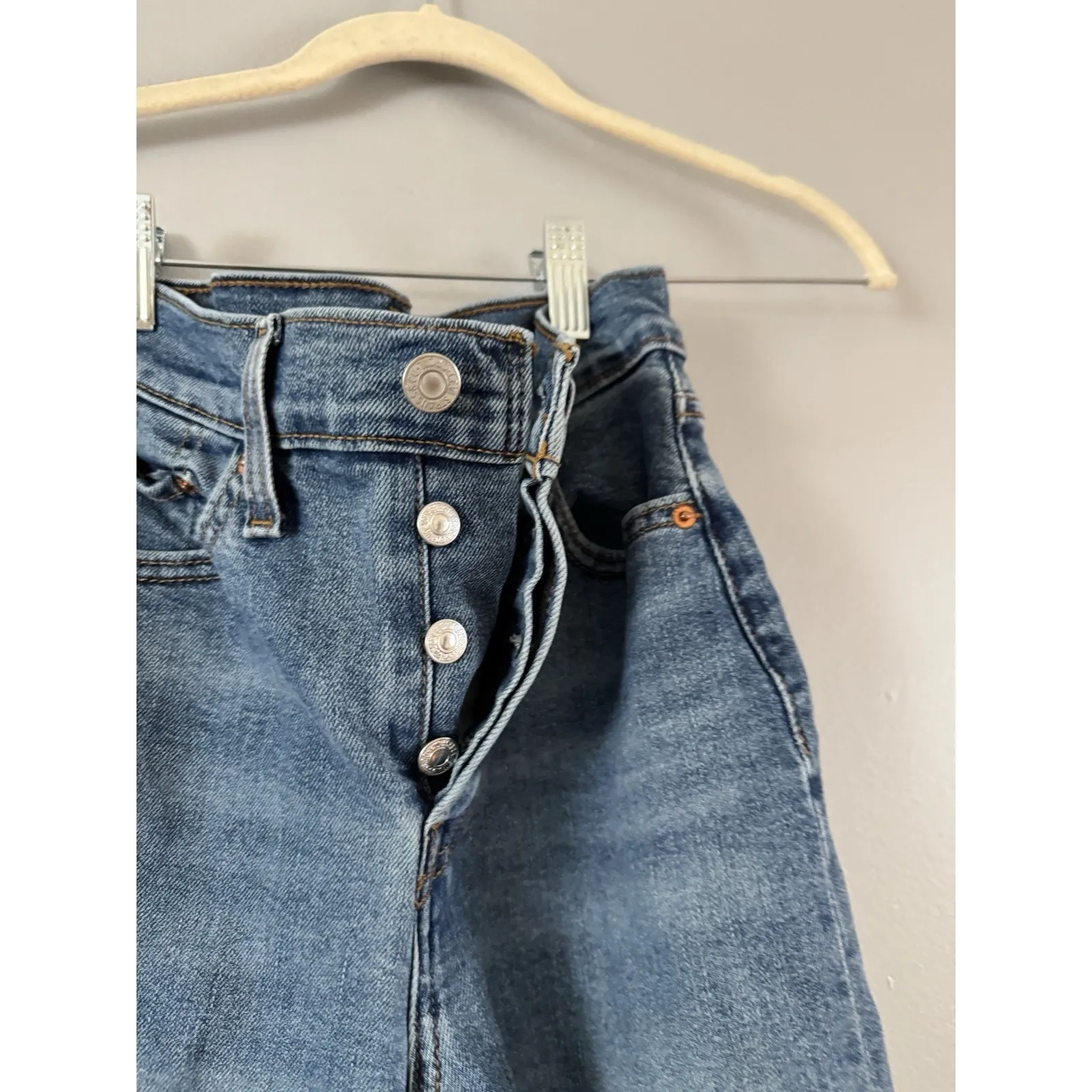 Levi’s Wedgie Straight Button Fly Jeans Women’s Size 25 High Rise/ - Image 4