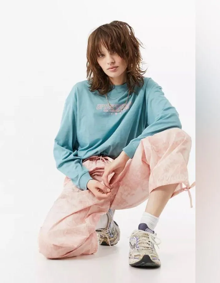 Urban Outfitters UO Dreaming Mind Bubble Hem Long-Sleeve Tee NWT Size S - Image 4