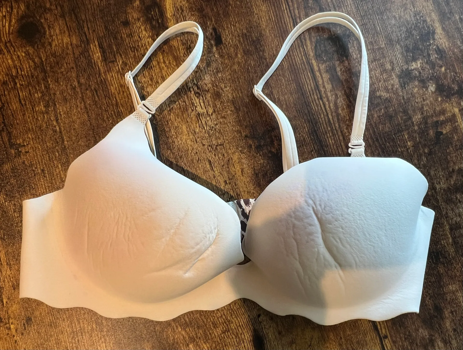 Victoria's Secret  | Very Sexy Secret Embrace bra. Size: 38C  - Image 7