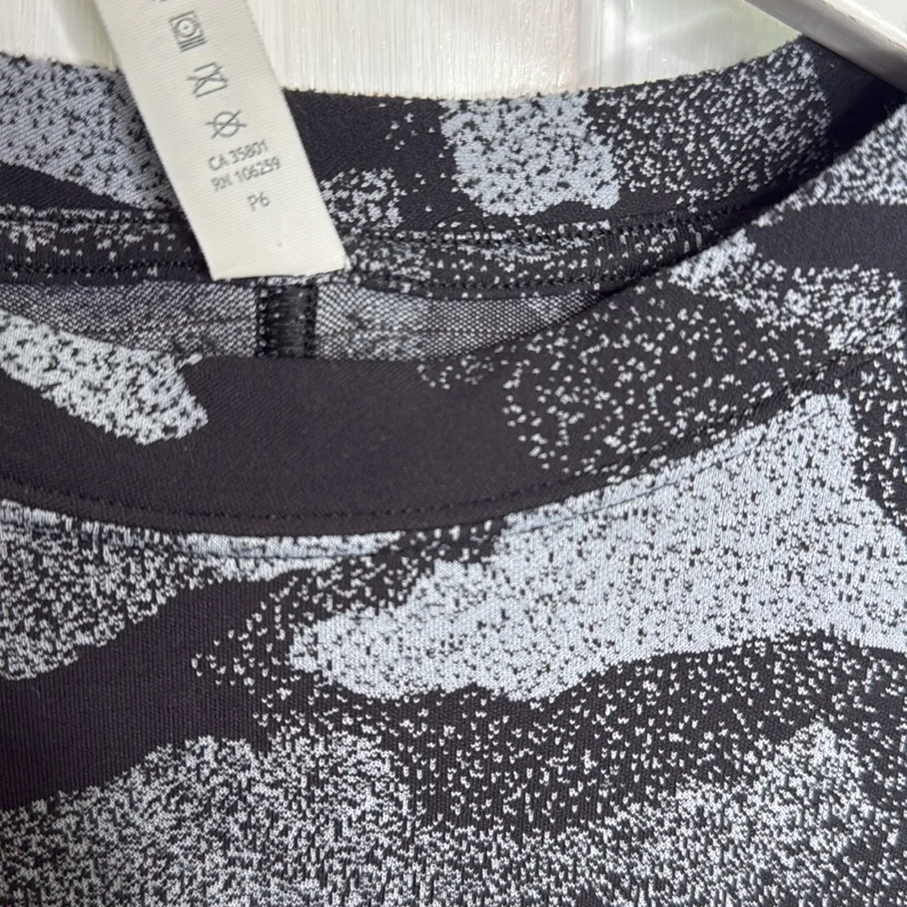 Lululemon All Yours Short Sleeve Black Camo Camouflage Training Top W1021 Sz 4 - Image 12