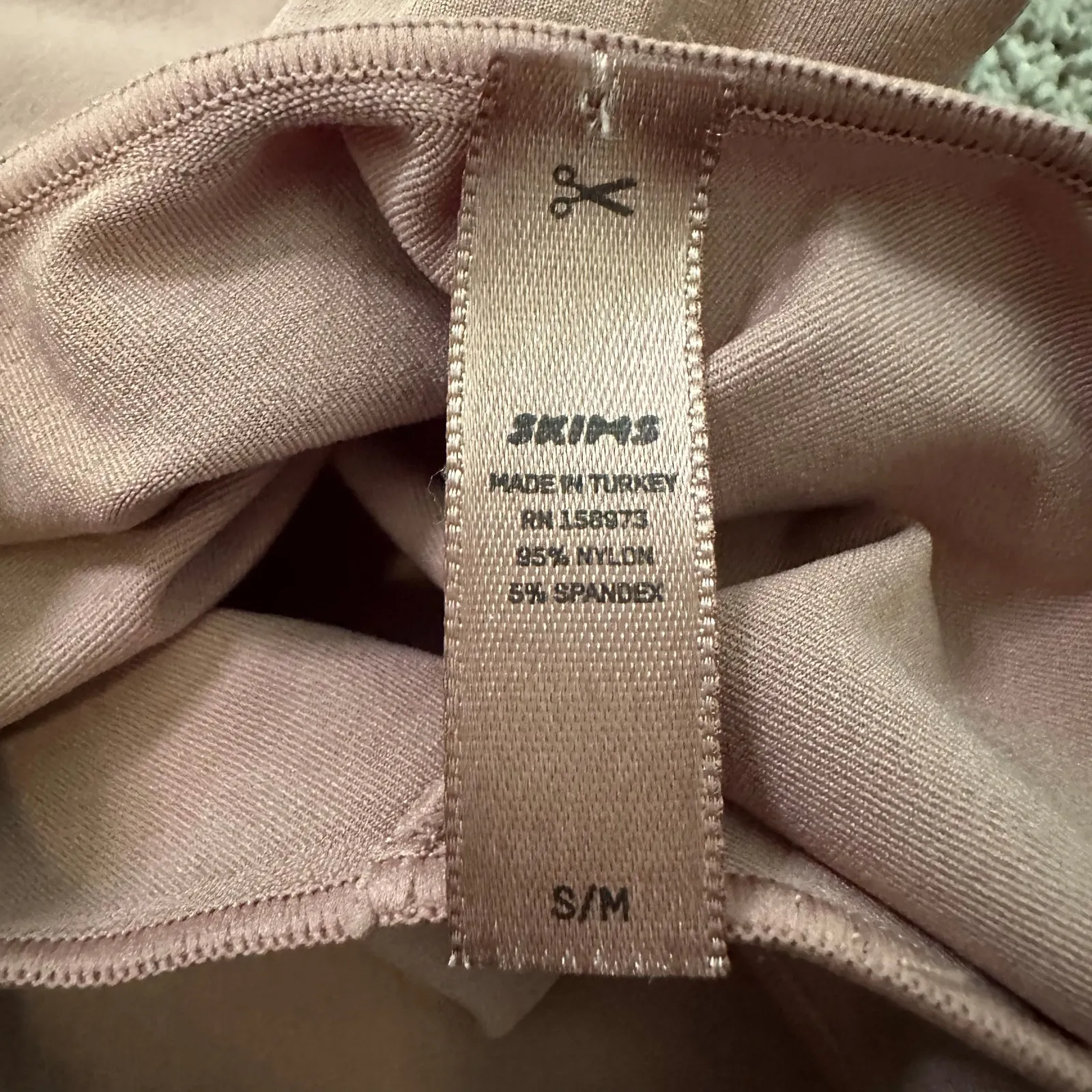 SKIMS tan high-neck bodysuit size S/M - Image 4