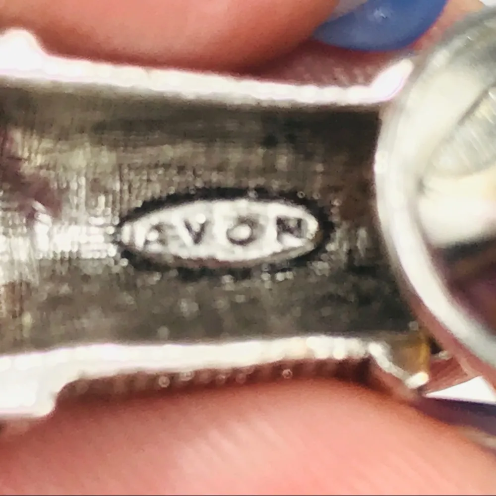 Vintage Avon Lighthouse Pin Brooch Gold, Silver - Image 4