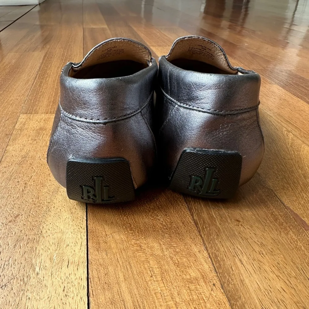 Lauren by Ralph Lauren Caitlyn Driving Loafer In Pewter, Size 6B Silver - Image 3