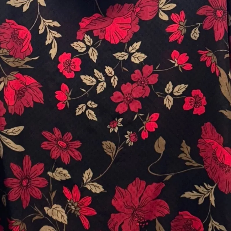Susan‎ Graver Dark Floral Blouse 1X - Image 4