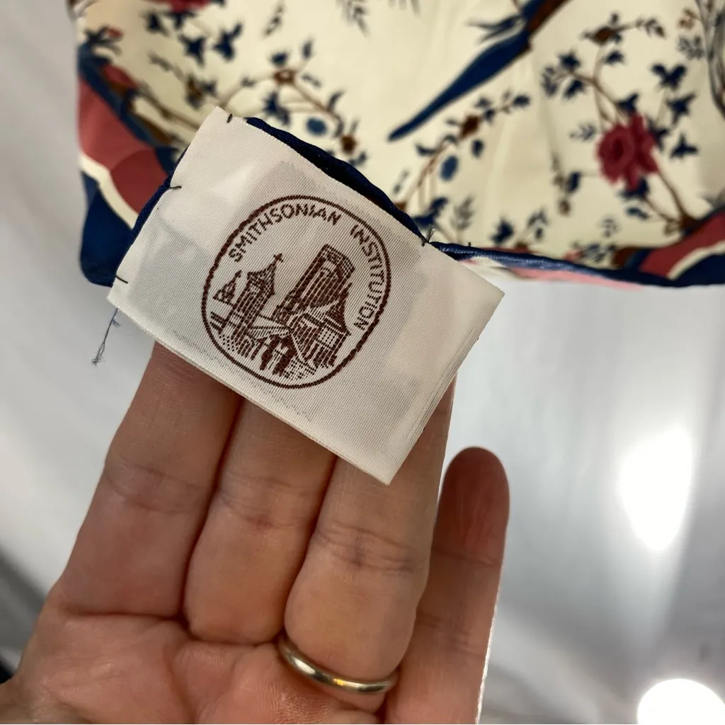 Smithsonian institute silk scarf tree roses Japan - Image 3