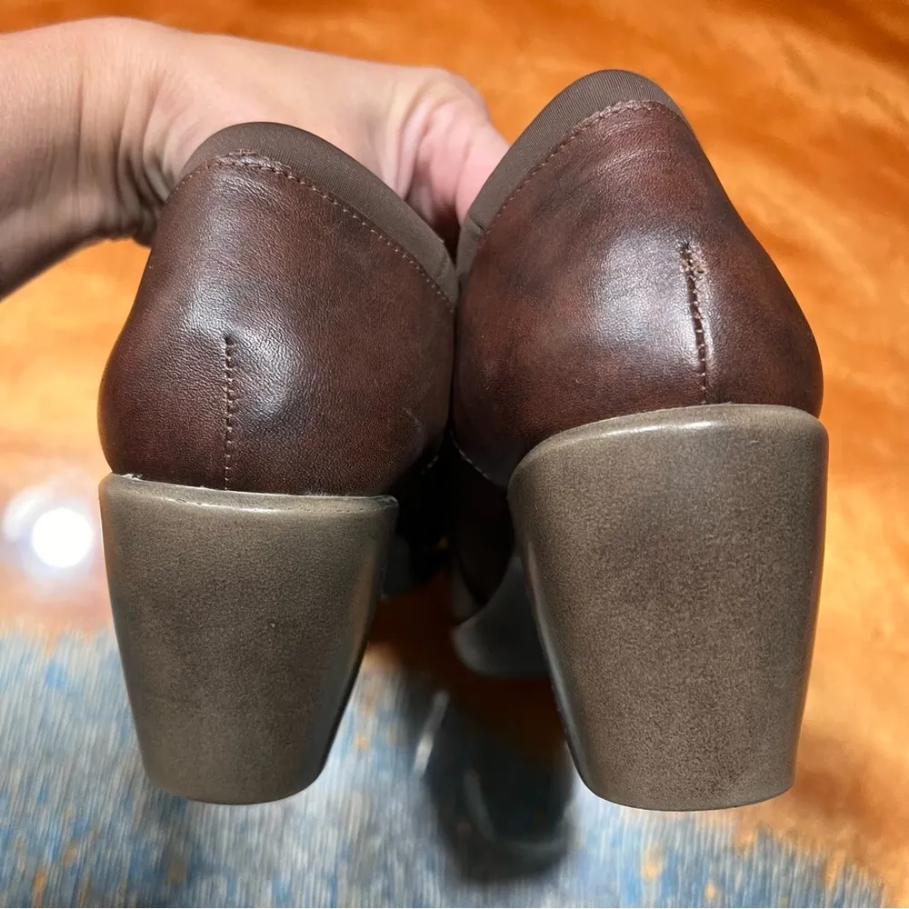Naot Leather Heeled Clogs side zip size 38 Brown - Image 3