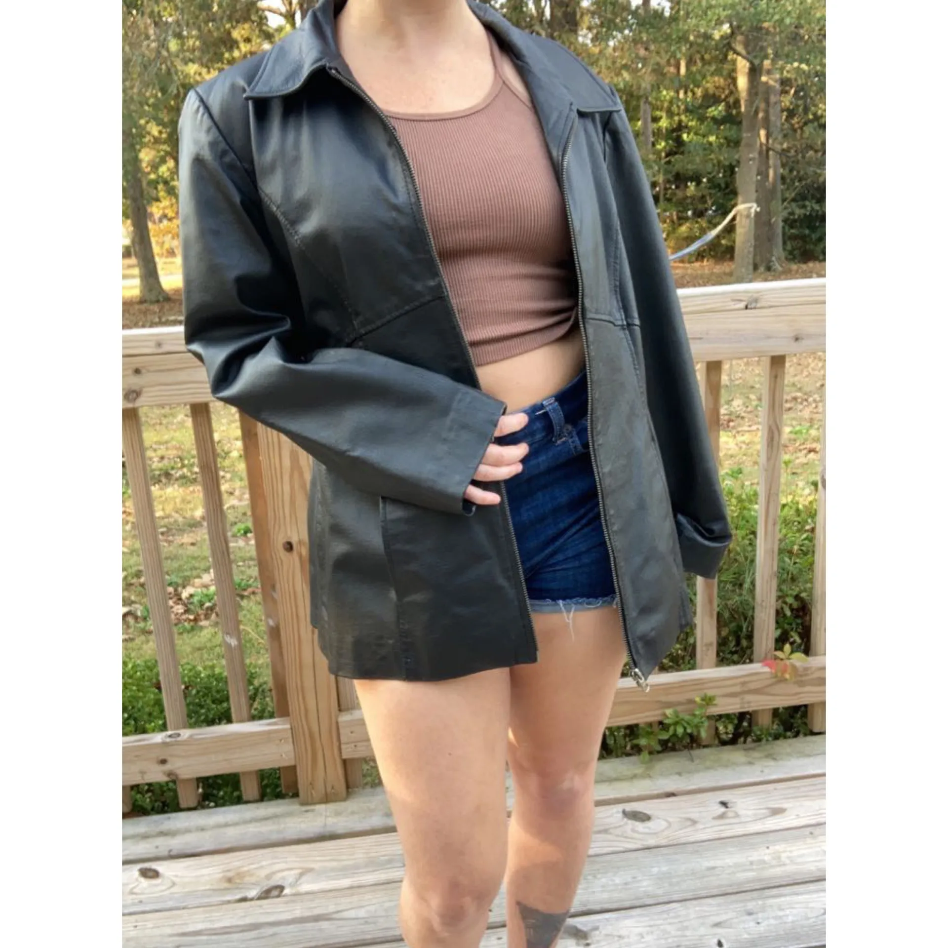 Jacqueline Ferrar Black zipped up leather jacket - Image 4