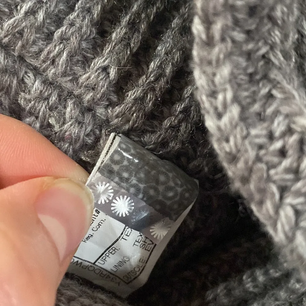 Ugg Australia Cardy II Knit boot in grey size 6 - Image 11