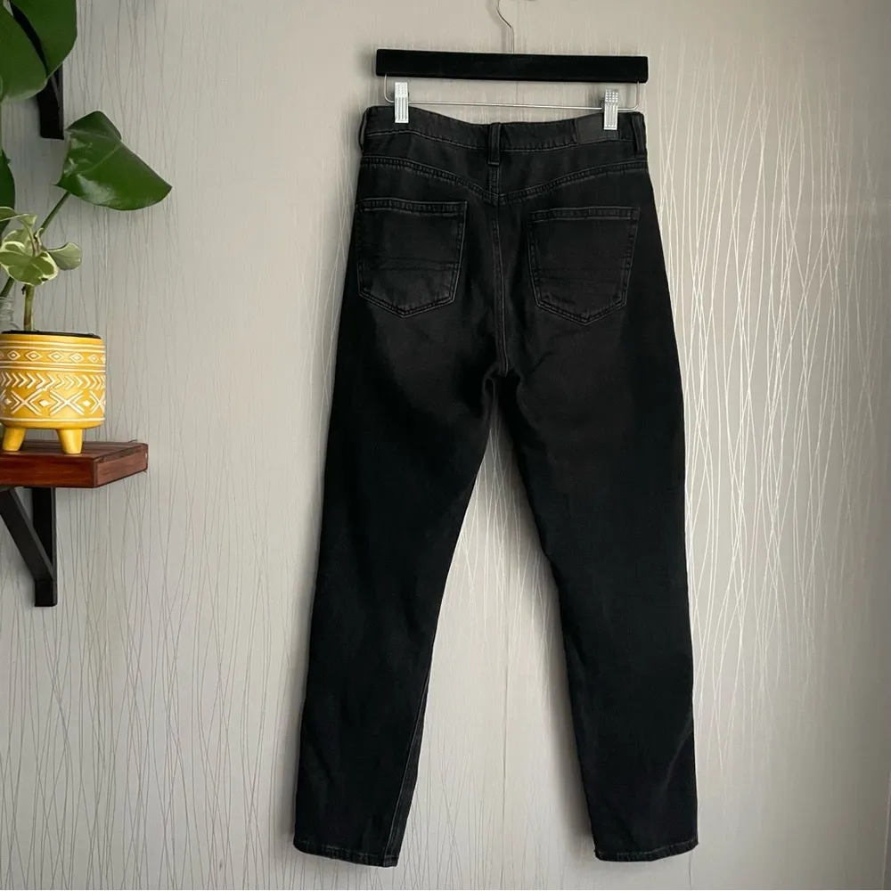 Highest Rise Mom Jean Size 4 Black Distressed - Image 4