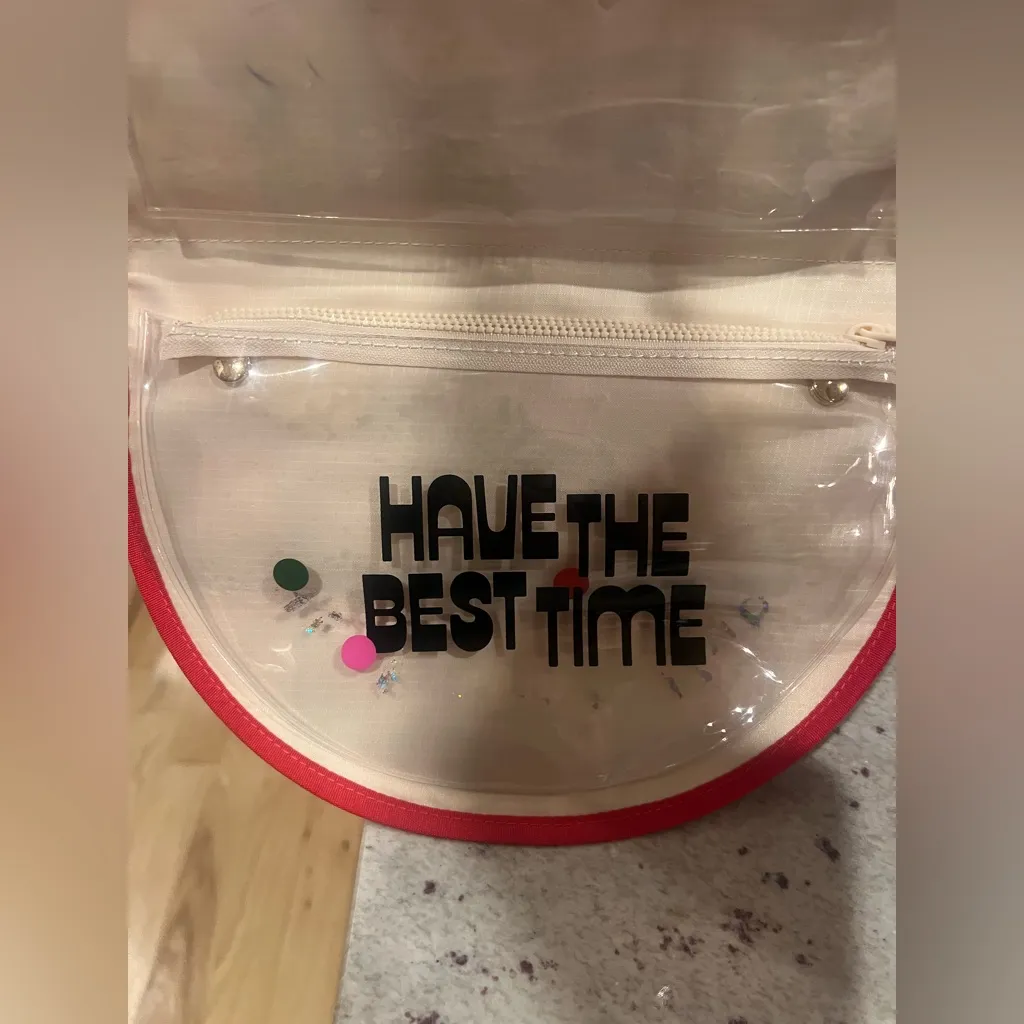 ban.do Women's Red Plaid Getaway Hanging Travel Toiletries Organizer - Image 4